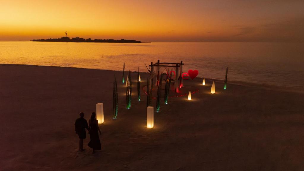 Exclusive 07 Nights You & Me Cocoon Maldives at Aqua Suite with Slide w/flight Transfers,