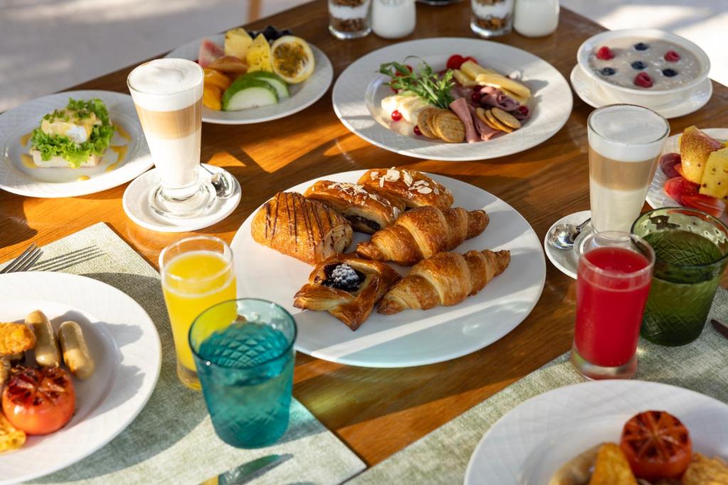 Exclusive 07 Nights You & Me Cocoon Maldives at Aqua Suite with Slide w/flight Transfers,