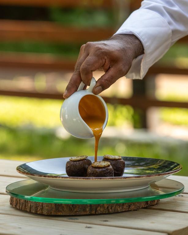 14 Days – Taj Mahal by Day, Turquoise Waters by Night From £2,249pp All-Inclusive