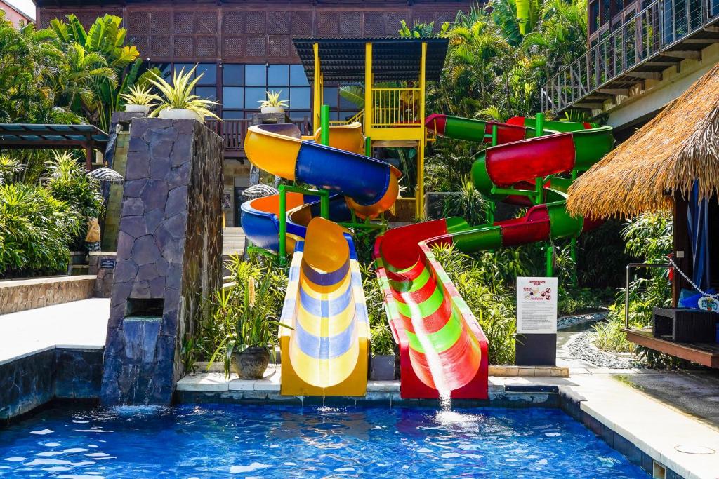 10-Night Luxury City Holiday in Dubai, Singapore, and Bali with Breakfast