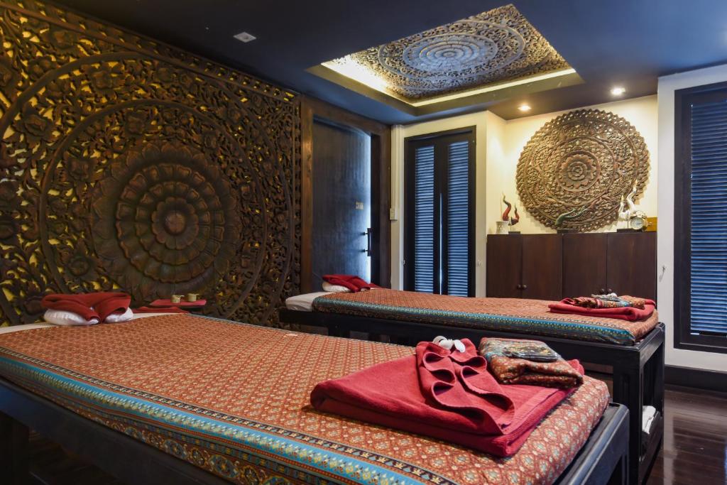 PHUKET KHAO LAK KOH YAO NOI KRABI 28 NIGHTS FROM £1,849PP £49PP DEPOSIT 4 TOP-RATED RESORTS • FLIGHTS • TRANSFERS • BAGGAGE INCLUDED