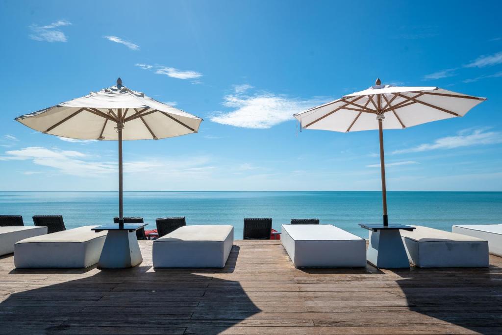 PHUKET KHAO LAK KOH YAO NOI KRABI 28 NIGHTS FROM £1,849PP £49PP DEPOSIT 4 TOP-RATED RESORTS • FLIGHTS • TRANSFERS • BAGGAGE INCLUDED