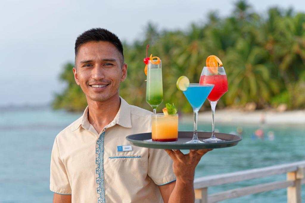 “07 Night Escape to Paradise Bandos Maldives with Standard Beachfront Room”