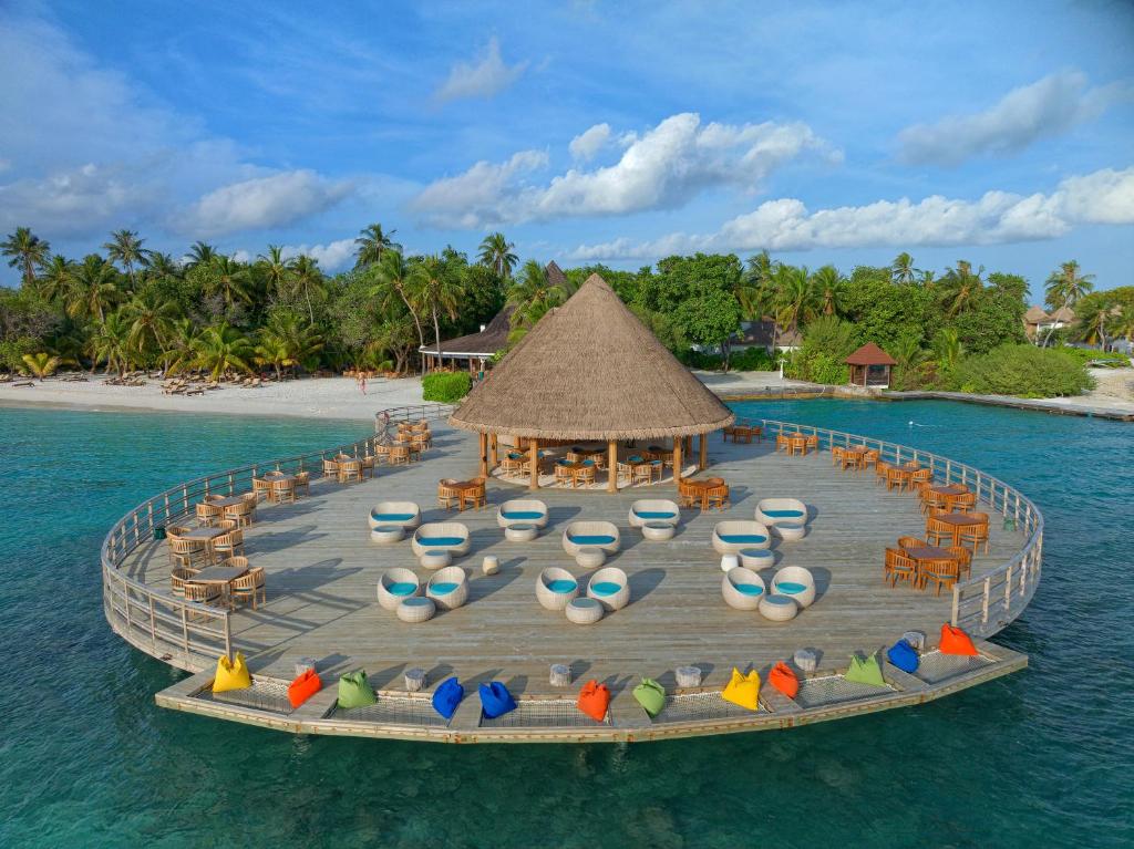“07 Night Escape to Paradise Bandos Maldives with Standard Beachfront Room”
