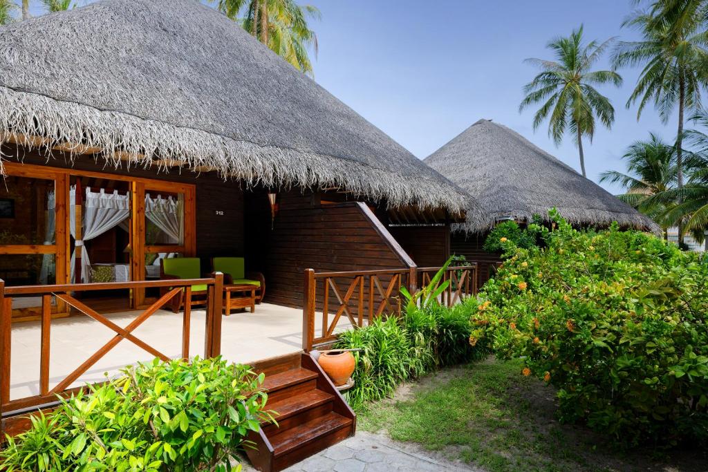 “07 Night Escape to Paradise Bandos Maldives with Standard Beachfront Room”