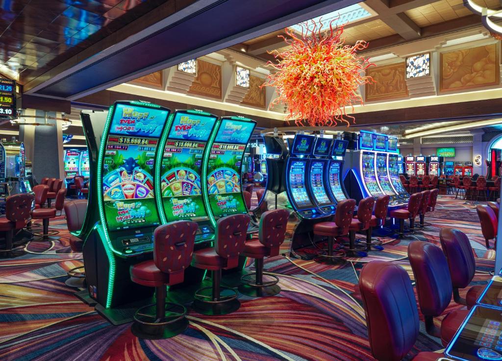 Starry Nights! Your 10 Nights Family Extravaganza in Orlando & Bahamas! Adventure Awaits!