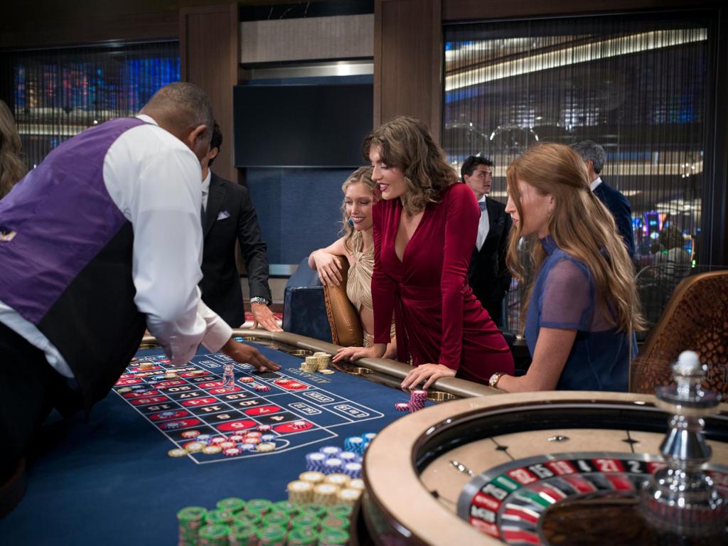 Starry Nights! Your 10 Nights Family Extravaganza in Orlando & Bahamas! Adventure Awaits!