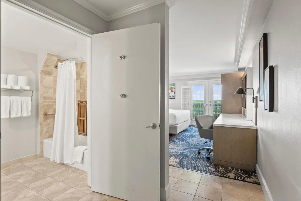 Twin Center Holiday Deal Orlando + Cancun10 Nights from £1,279