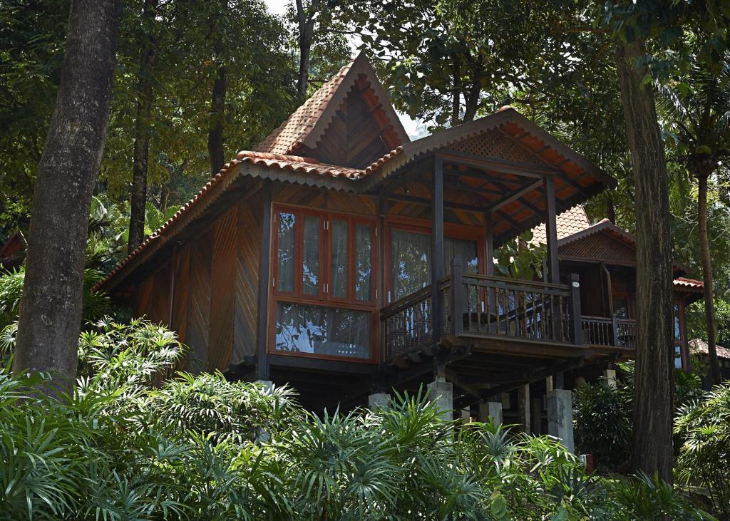 09 Nights in Kuala Lumpur and Langkawai to unfold Beachfront Bliss & Cultural Marvels