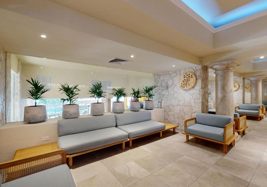 Twin Center Holiday Deal Orlando + Cancun10 Nights from £1,279