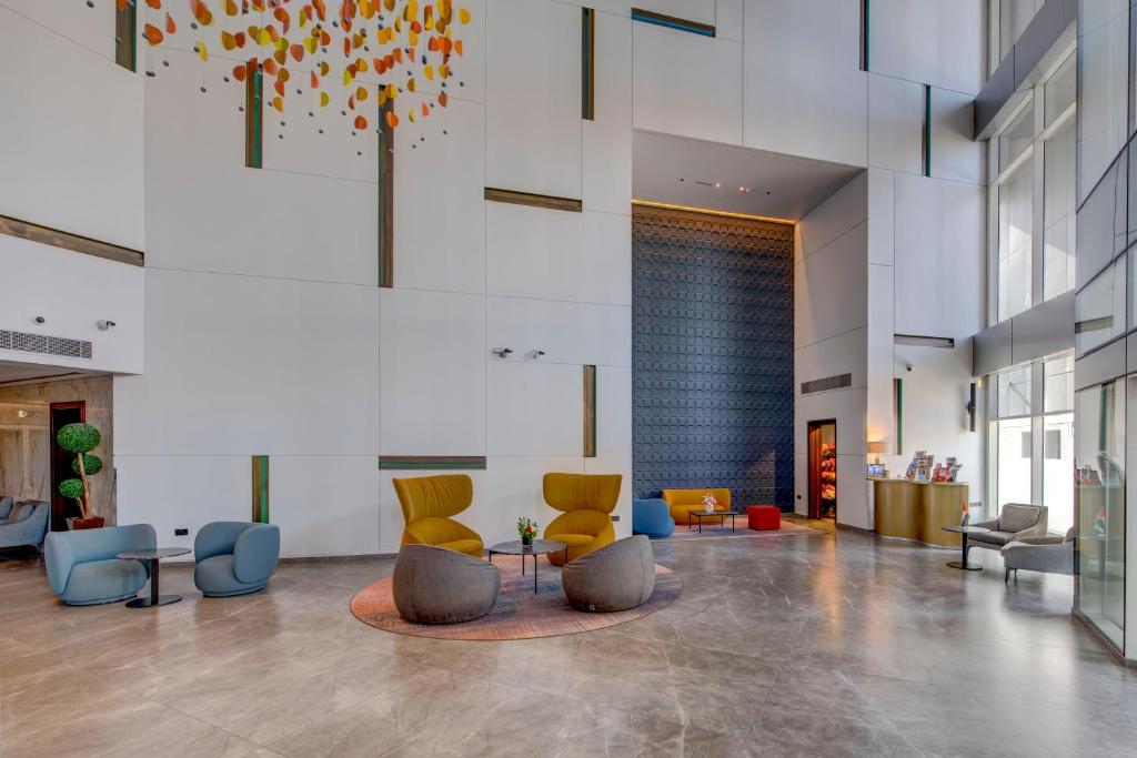 10 Nights in a Luxurious Siyam World Maldives – Water Villa! and in the Heart of Abu Dhabi, All-inclusive just in £2249pp