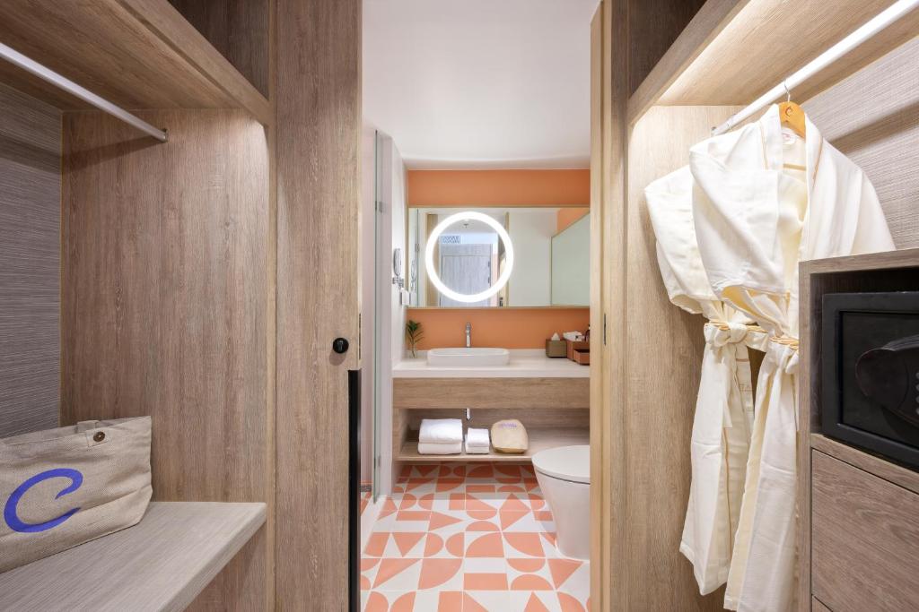 12-Night Multi-Center Thailand Escape! covering Bangkok, Koh Samui & Phuket! price starting from £1,299/PP