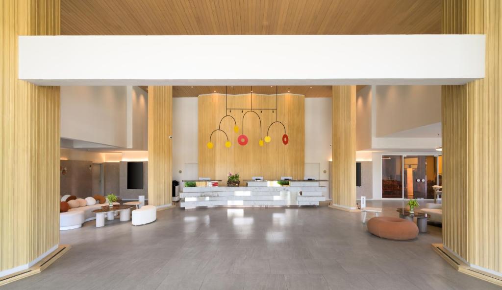 12-Night Multi-Center Thailand Escape! covering Bangkok, Koh Samui & Phuket! price starting from £1,299/PP