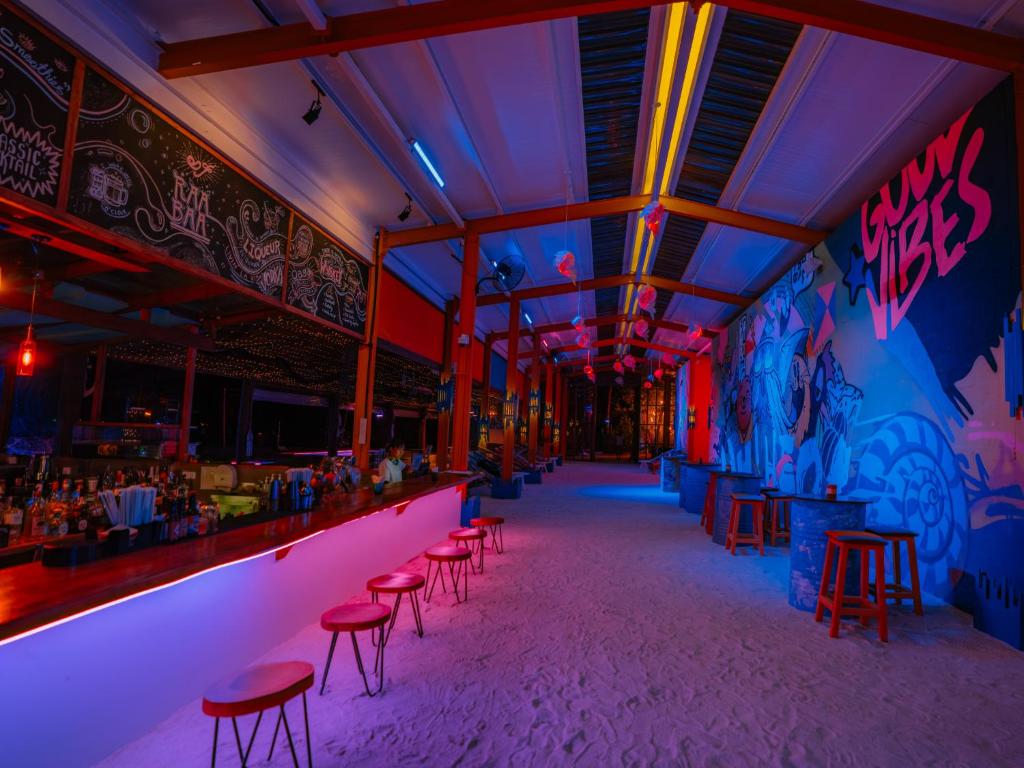 07 NIghts Holiday at Oaga Art Resort Maldives with Veyoge Gallery Pool Villa