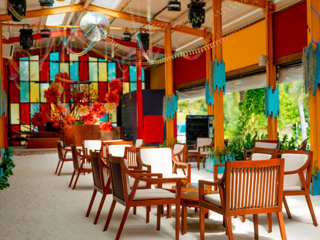 07 NIghts Holiday at Oaga Art Resort Maldives with Veyoge Gallery Pool Villa