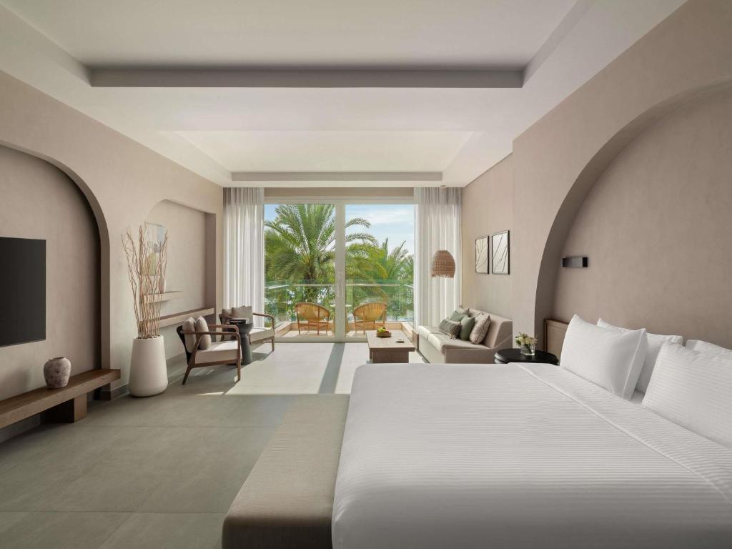 7 Nights The Palm Island Dubai All-Inclusive