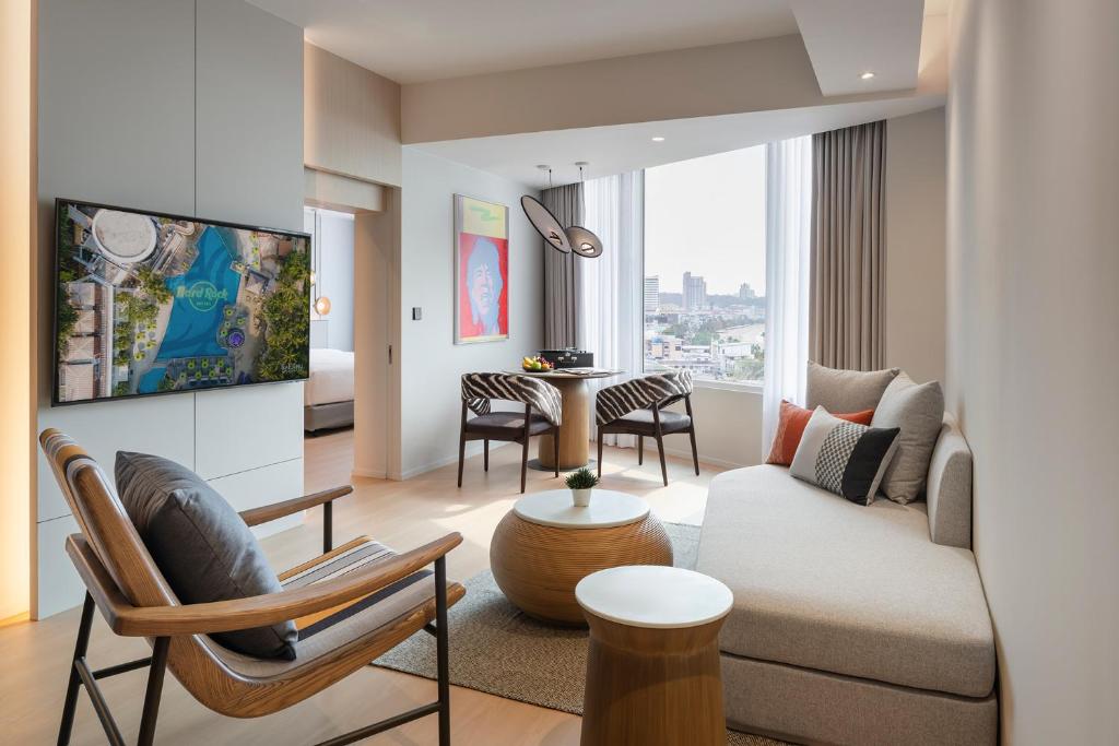 10 Nighs holiday deal to explore Bangkok, Pattaya & Koh Lipets exclusive in the heart of Thailand