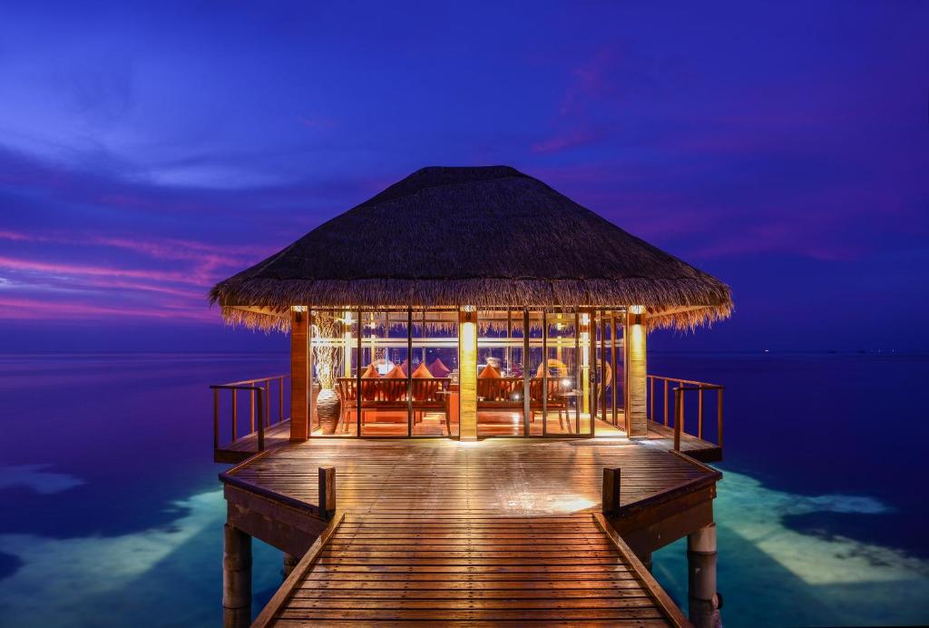 Dream Maldives Getaway: 7 Nights Adaaran Select Hudhuranfushi All Inclusive Premium Combined Return Speedboat Transfer included Price starting from £1,599pp