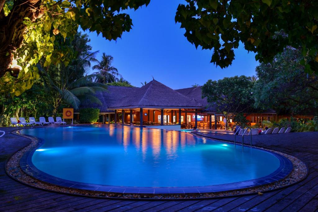 Dream Maldives Getaway: 7 Nights Adaaran Select Hudhuranfushi All Inclusive Premium Combined Return Speedboat Transfer included Price starting from £1,599pp