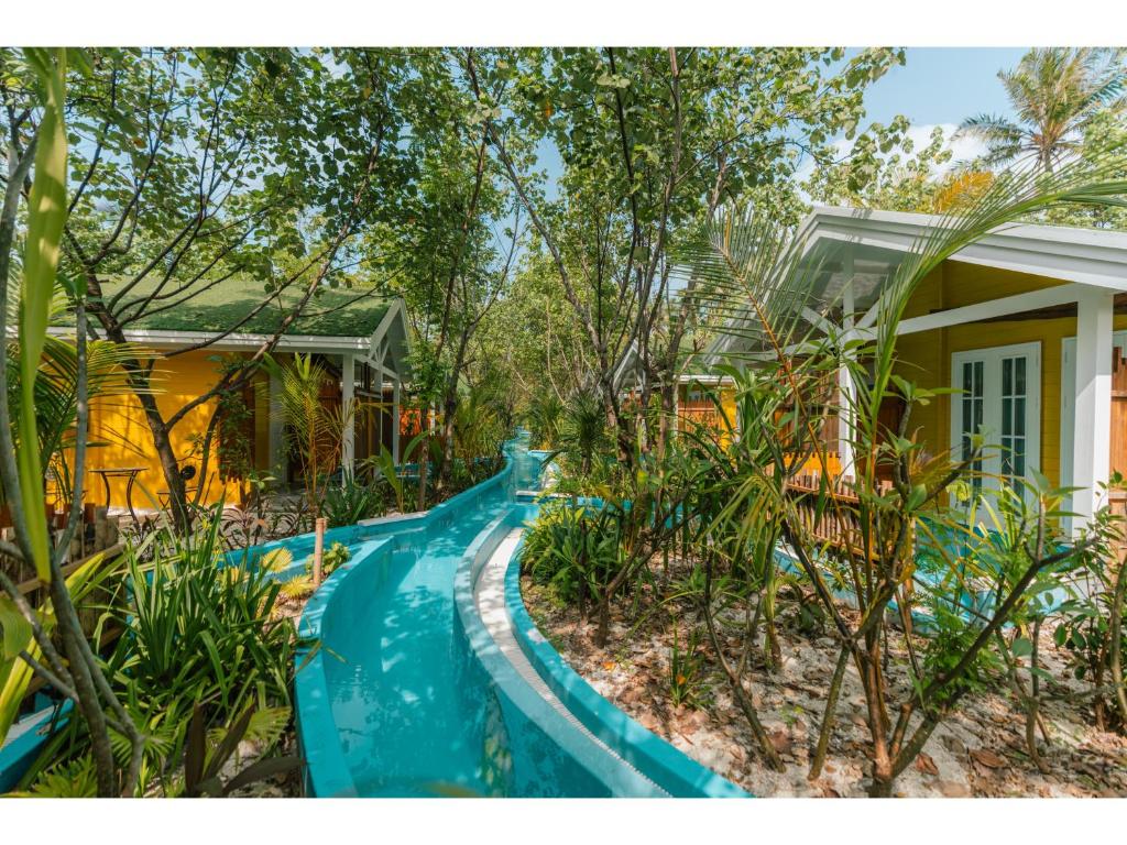07 NIghts Holiday at Oaga Art Resort Maldives with Veyoge Gallery Pool Villa