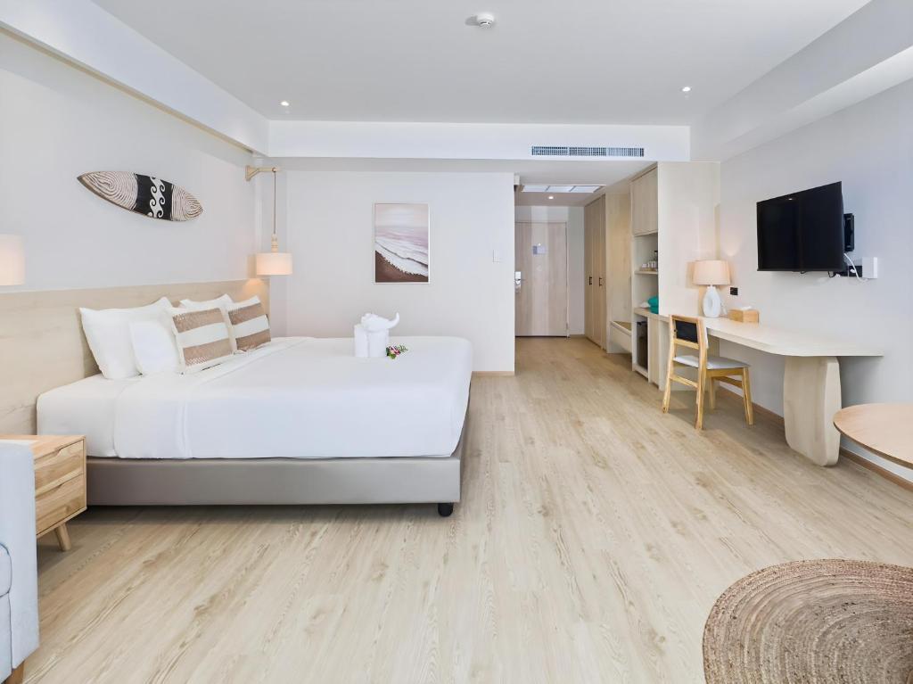 Ultra Long Stay — 30 Nights in Phuket & Khao Lak price starting from From £1399pp