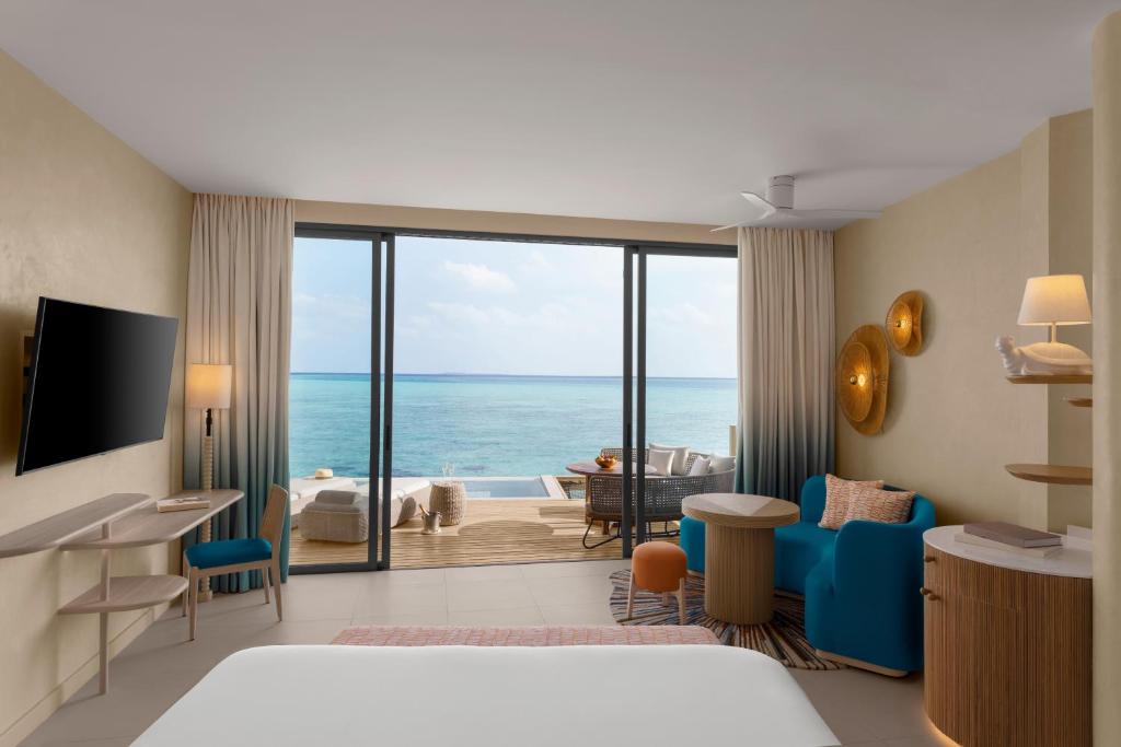 MALDIVES SUNSET OVERWATER POOL VILLA — FOR THE WHOLE FAMILY! 7 NIGHTS • 2 ADULTS + 2 KIDS • ALL-INCLUSIVE MAY 2027 FROM £6,999 PER FAMILY