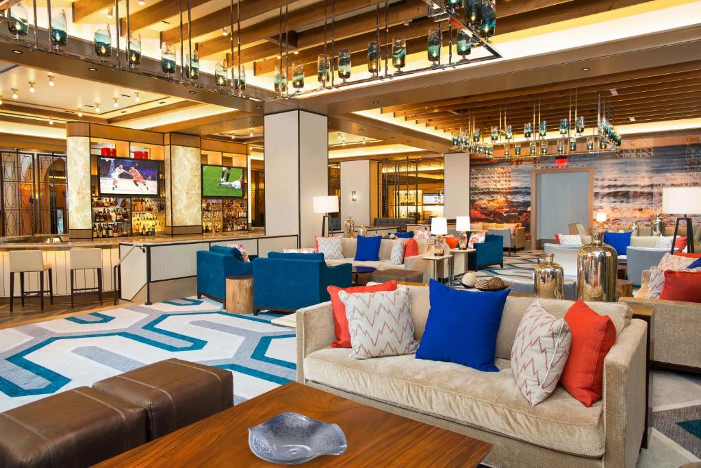 Starry Nights! Your 10 Nights Family Extravaganza in Orlando & Bahamas! Adventure Awaits!