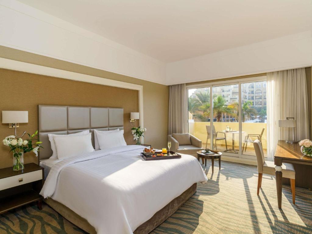 7 Nights of Unlimited Luxury Flights, 16 Restaurants, Private Beach & Ultra All-Inclusive at Rixos Bab Al Bahr 2 Adults + 2 Kids (below 11.99 years) Price starting from £2,799 per Family