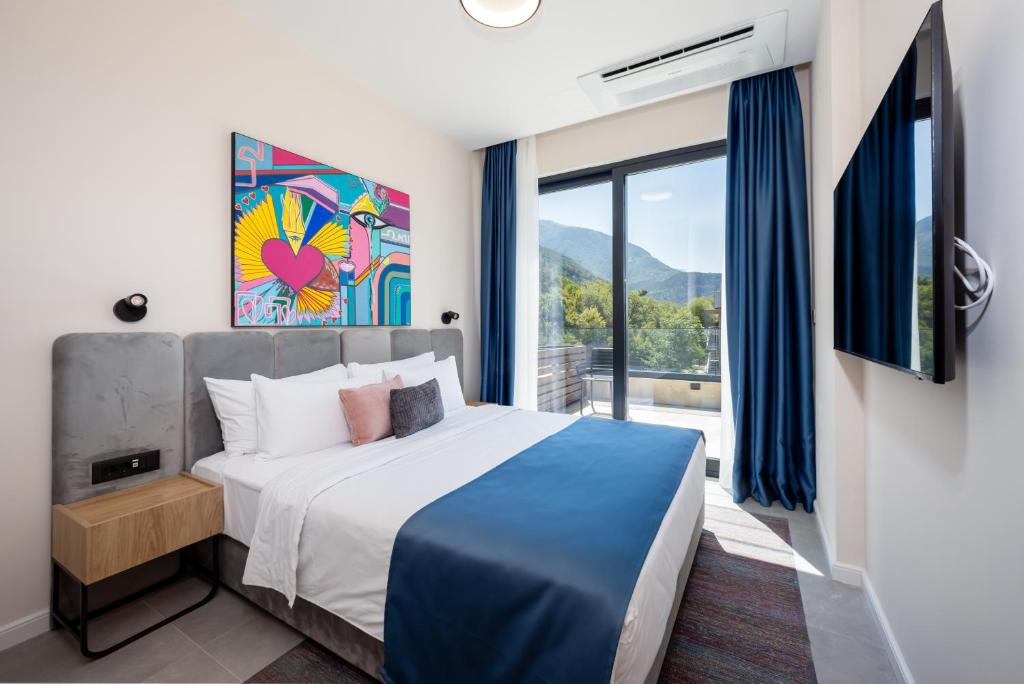 09 Nights of 3 Capitals. 1 Epic Holiday. Just £849pp