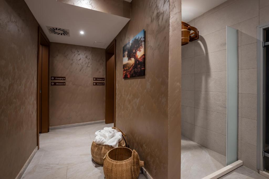 09 Nights of 3 Capitals. 1 Epic Holiday. Just £849pp