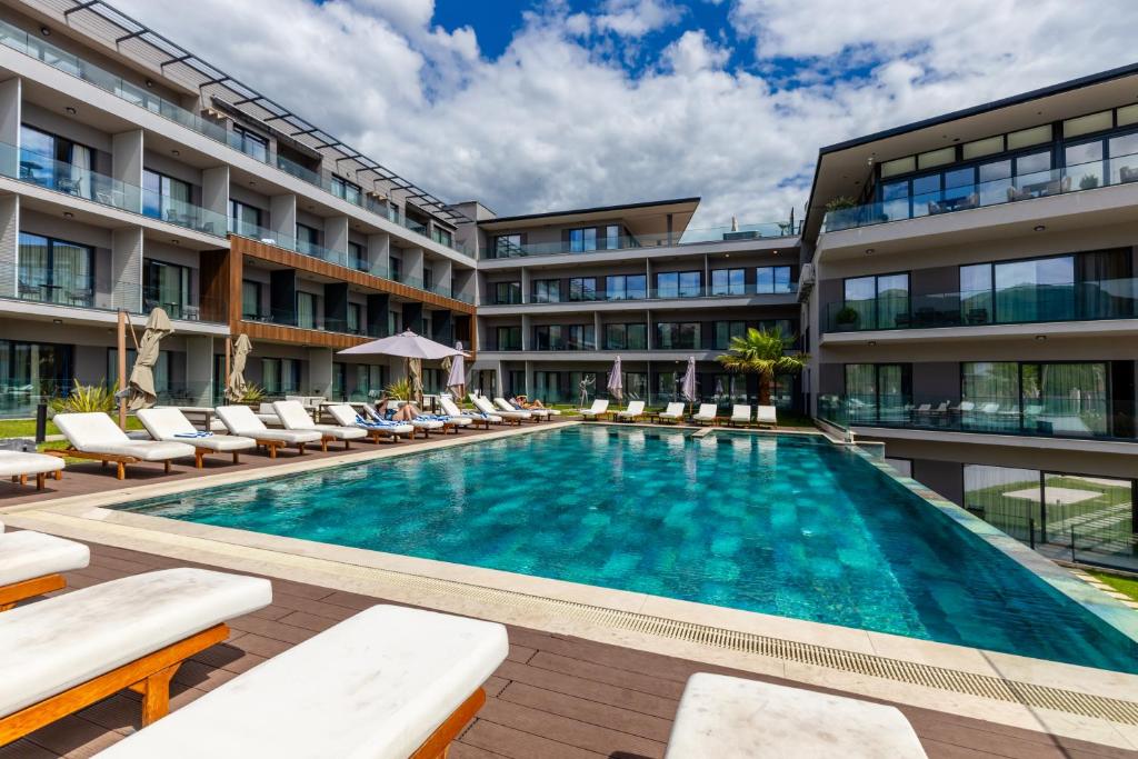 09 Nights of 3 Capitals. 1 Epic Holiday. Just £849pp