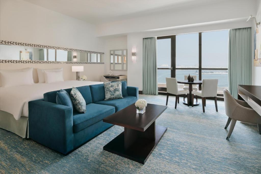 “Unforgettable: 10 Night Holiday in Dubai and the Maldives with Premium All Inclusive Signature Plan”