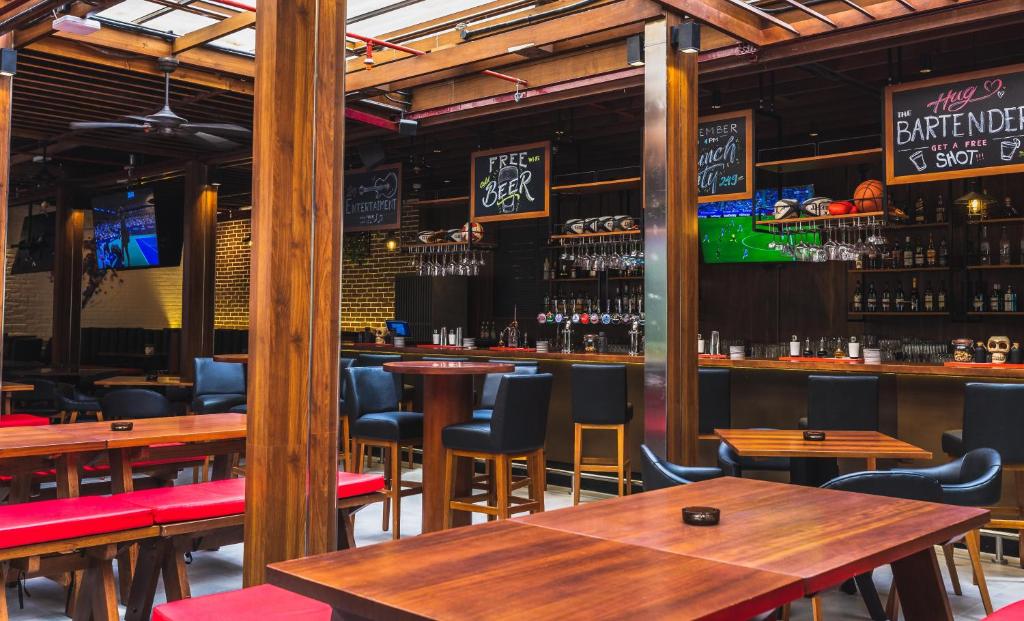 “Unforgettable: 10 Night Holiday in Dubai and the Maldives with Premium All Inclusive Signature Plan”