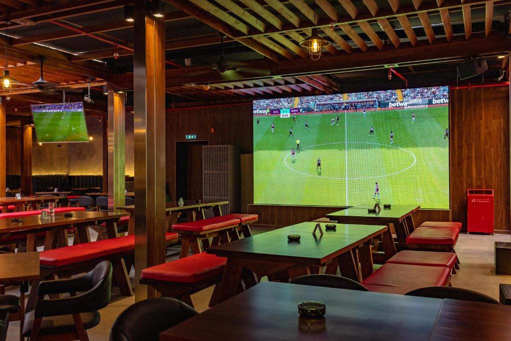 “Unforgettable: 10 Night Holiday in Dubai and the Maldives with Premium All Inclusive Signature Plan”