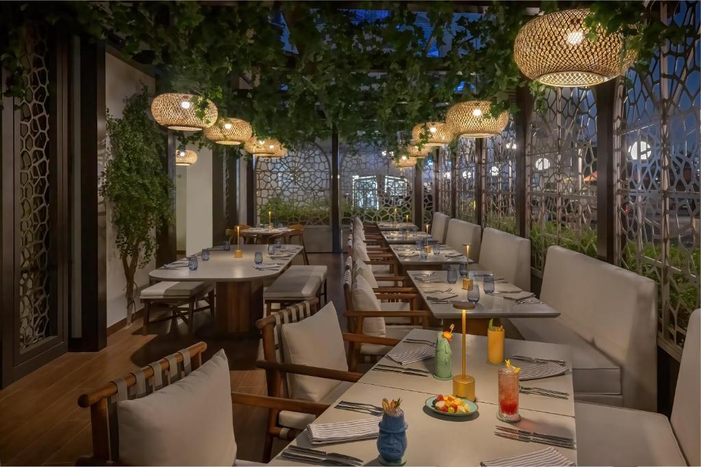 “Unforgettable: 10 Night Holiday in Dubai and the Maldives with Premium All Inclusive Signature Plan”