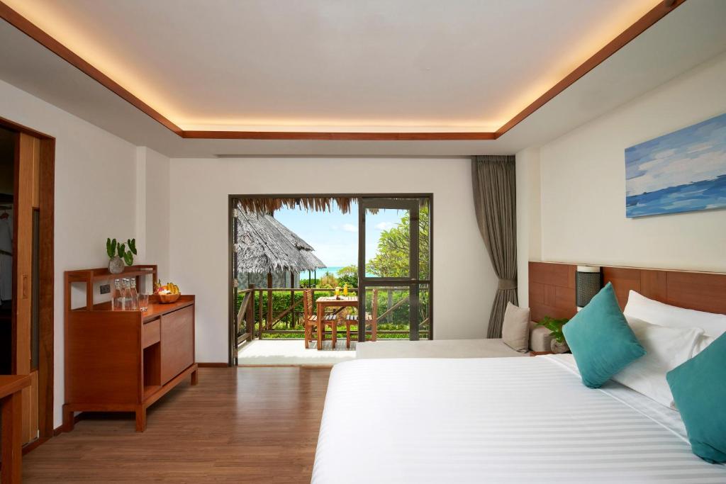 Your Exclusive 12 Night Getaway at Centara Kata Resort, Saii Phi Phi & Krabi La Playa, w/flights & transfers, Priced at only £1249pp