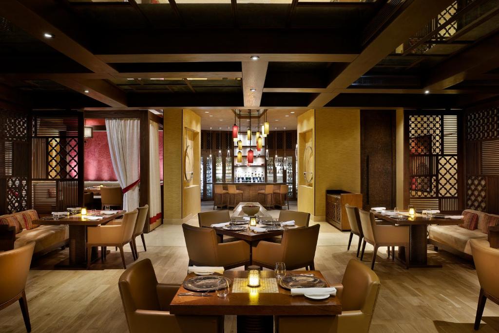 Experience 5 Nights of Luxury at F1 Abu Dhabi Prix