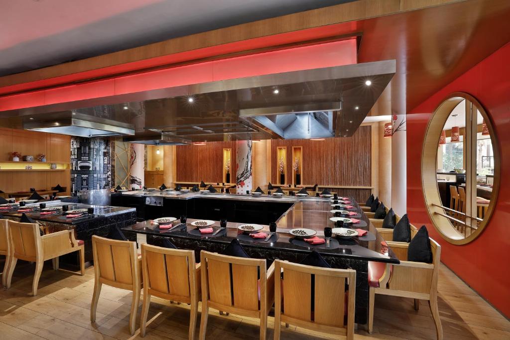 Experience 5 Nights of Luxury at F1 Abu Dhabi Prix