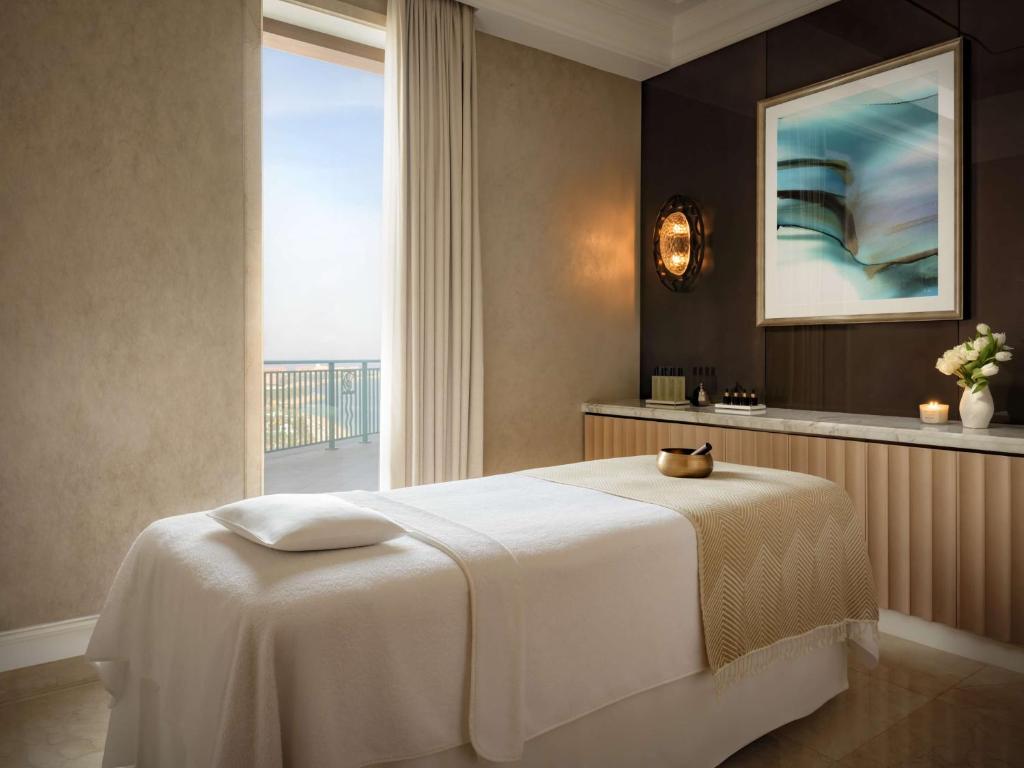 5 Nights holiday at Atlantis the Palm & Al Maha, a Luxury Collection Desert Resort & Spa with Full board