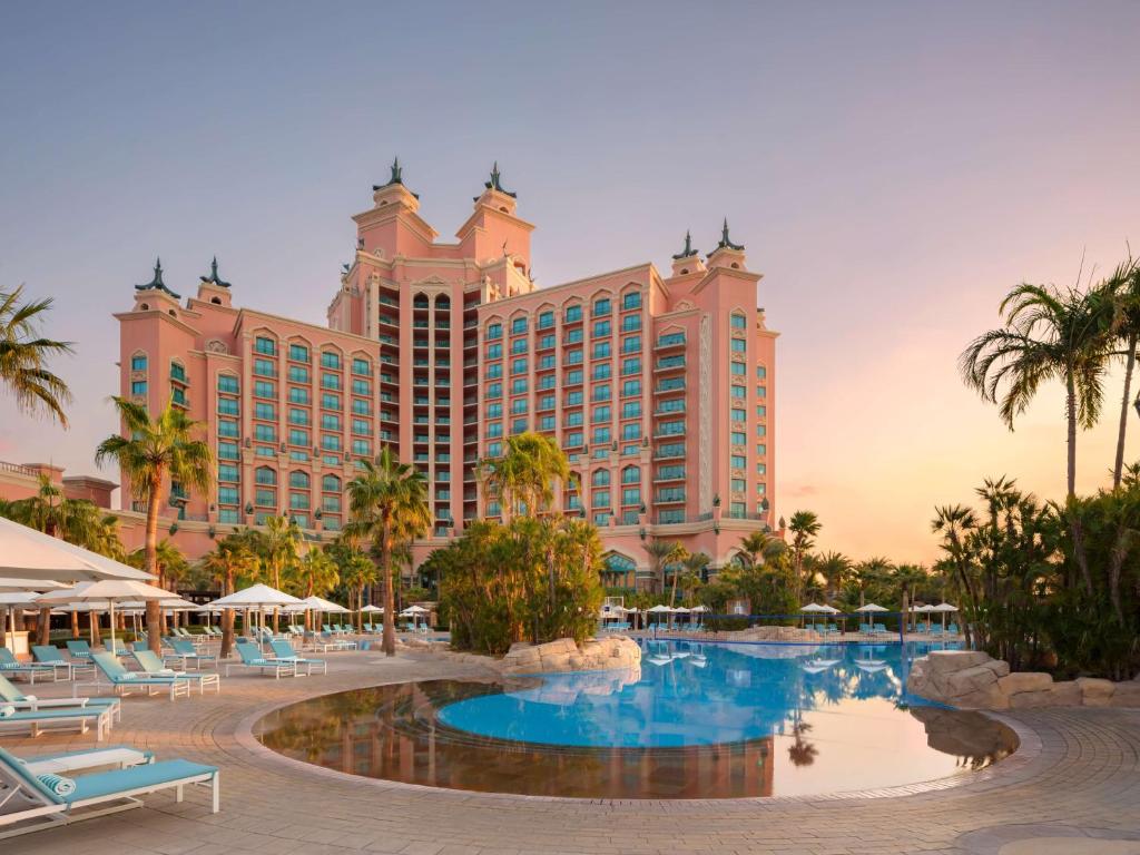 03 Nights Holiday Deal at Atlantis The Royal Dubai with Seascape King Room