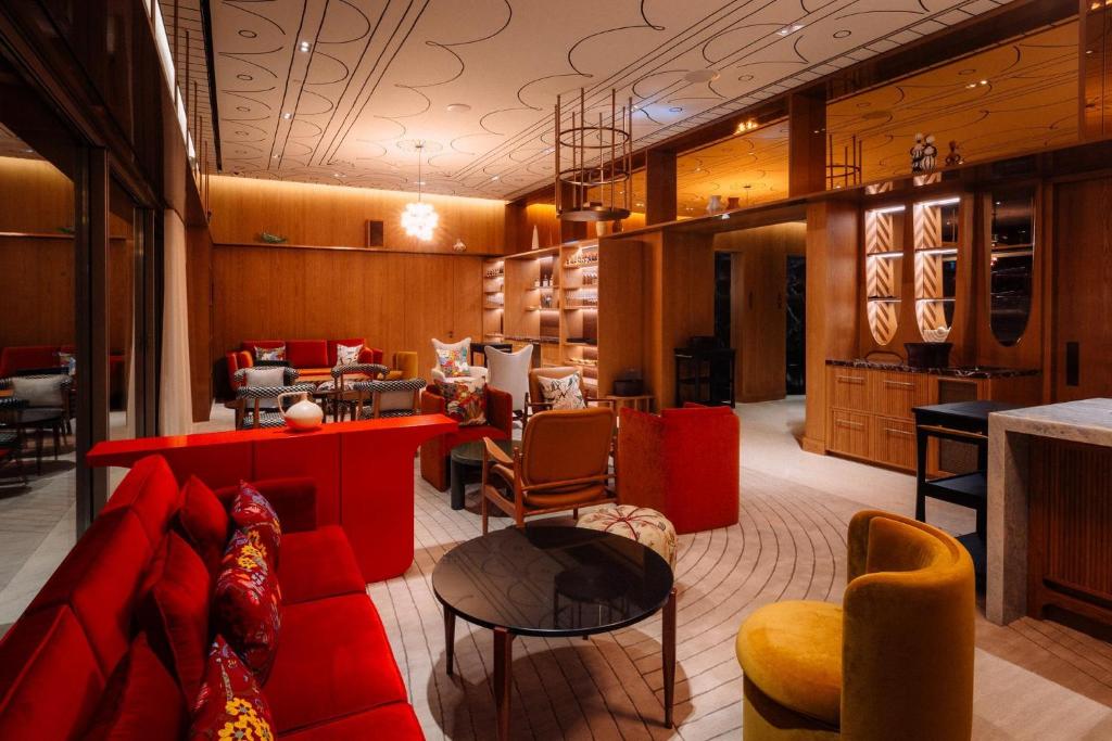 5 Nights holiday at Atlantis the Palm & Al Maha, a Luxury Collection Desert Resort & Spa with Full board