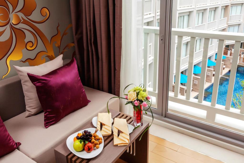 10 nights’ twin centre holiday at ??? ???? ??? ?????? & ????? ??????? ?????? ??????,