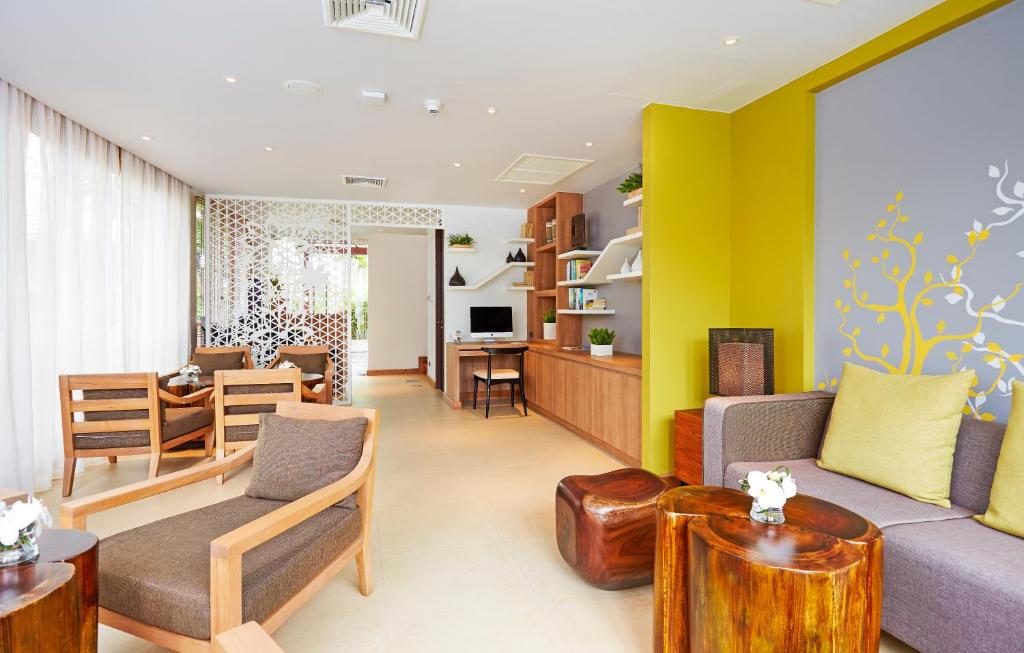 10 nights’ twin centre holiday at ??? ???? ??? ?????? & ????? ??????? ?????? ??????,