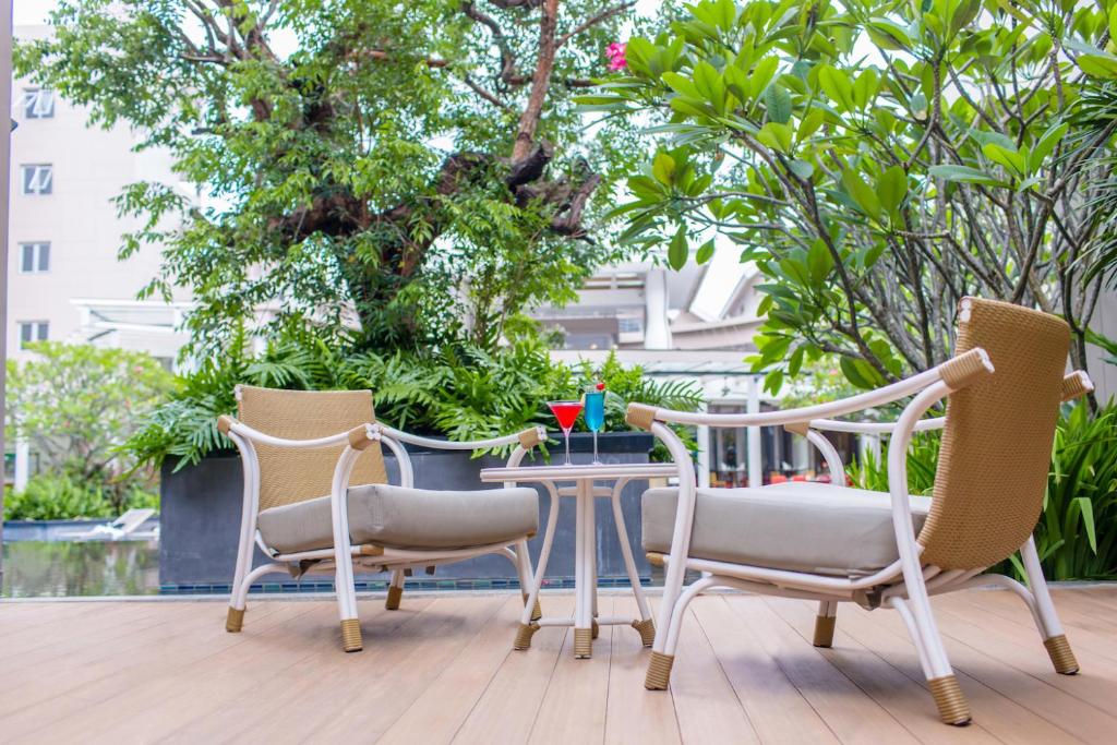 10 nights’ twin centre holiday at ??? ???? ??? ?????? & ????? ??????? ?????? ??????,