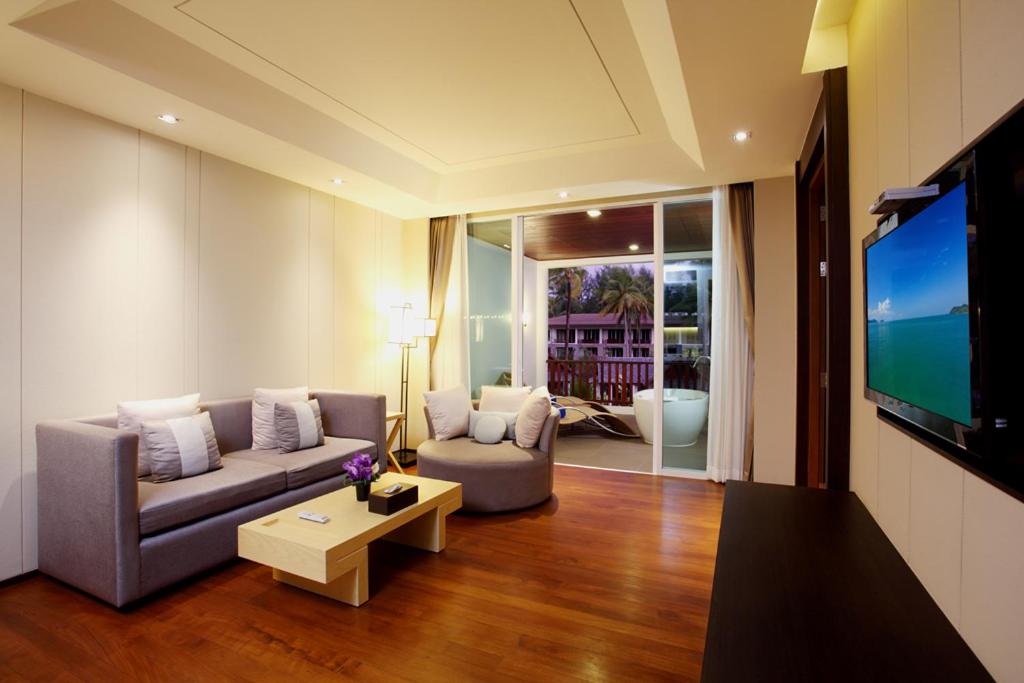 10 Nights Holiday at Deevana Resort & Spa Patong and Graceland Beach Resort Khao Lak