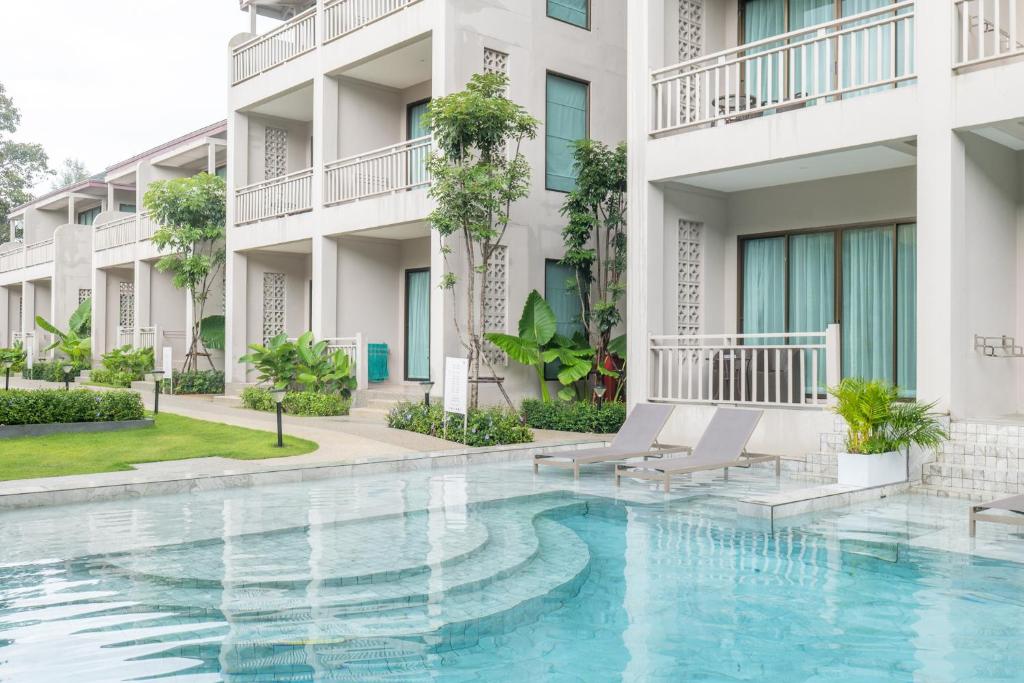 Ultra Long Stay — 30 Nights in Phuket & Khao Lak price starting from From £1399pp