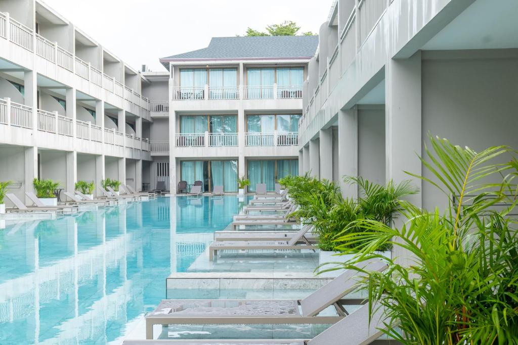 Ultra Long Stay — 30 Nights in Phuket & Khao Lak price starting from From £1399pp