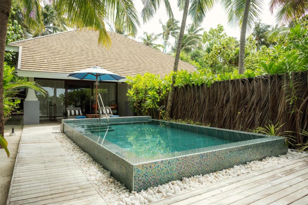 09 Nights Holiday Deal at Saii Lagoon Maldives with Sky room