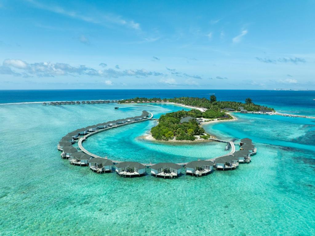 07 Nights of Aquatic Wonder at Grand Hyatt Dubai & Cinnamon Dhonveli Maldives, £ 2199 pp