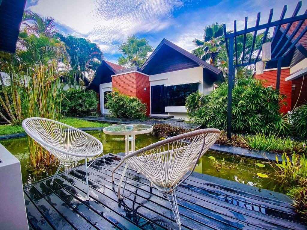 PHUKET KHAO LAK KOH YAO NOI KRABI 28 NIGHTS FROM £1,849PP £49PP DEPOSIT 4 TOP-RATED RESORTS • FLIGHTS • TRANSFERS • BAGGAGE INCLUDED